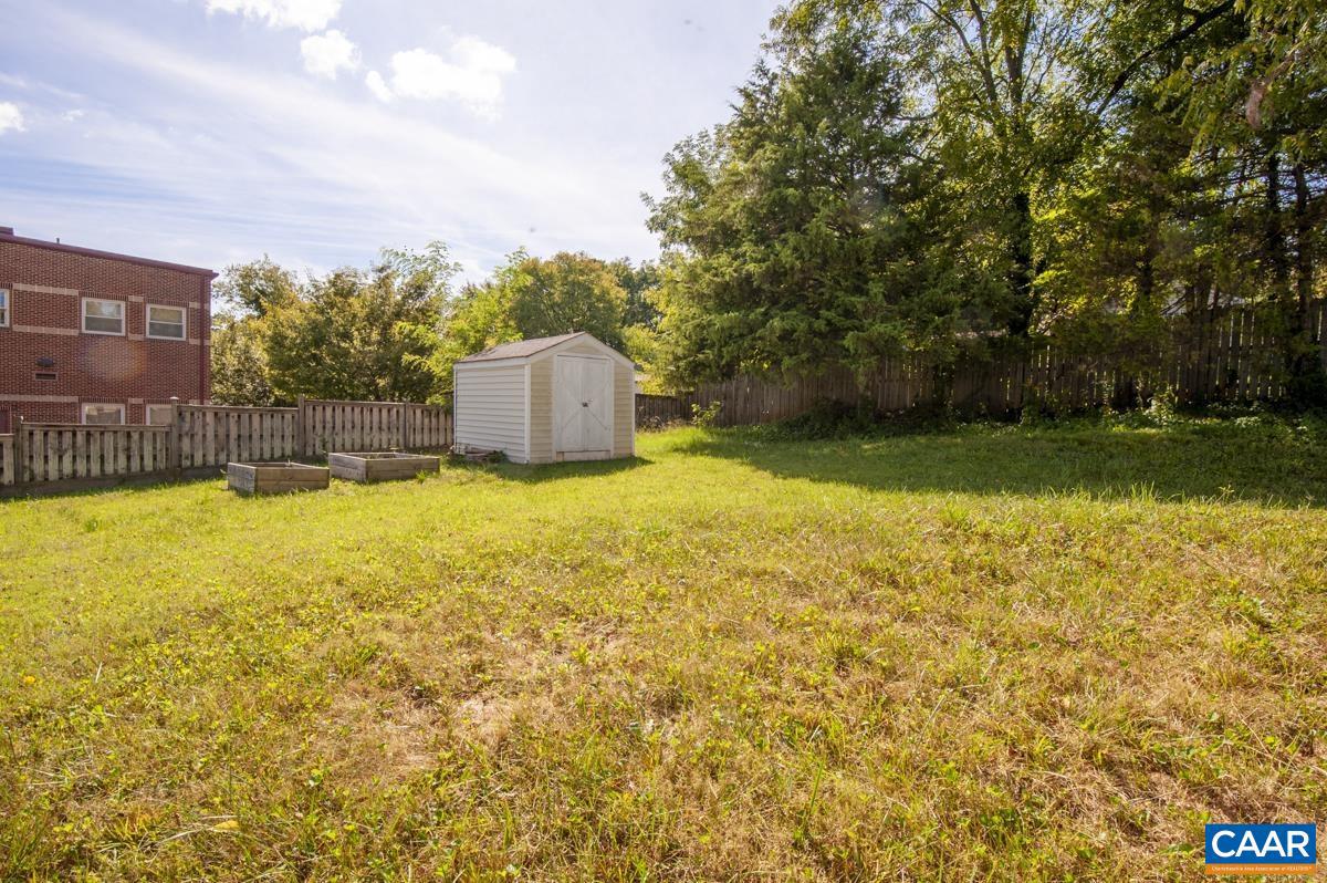 717 ELM ST, CHARLOTTESVILLE, Virginia 22903, 3 Bedrooms Bedrooms, ,1 BathroomBathrooms,Residential,For sale,717 ELM ST,656879 MLS # 656879