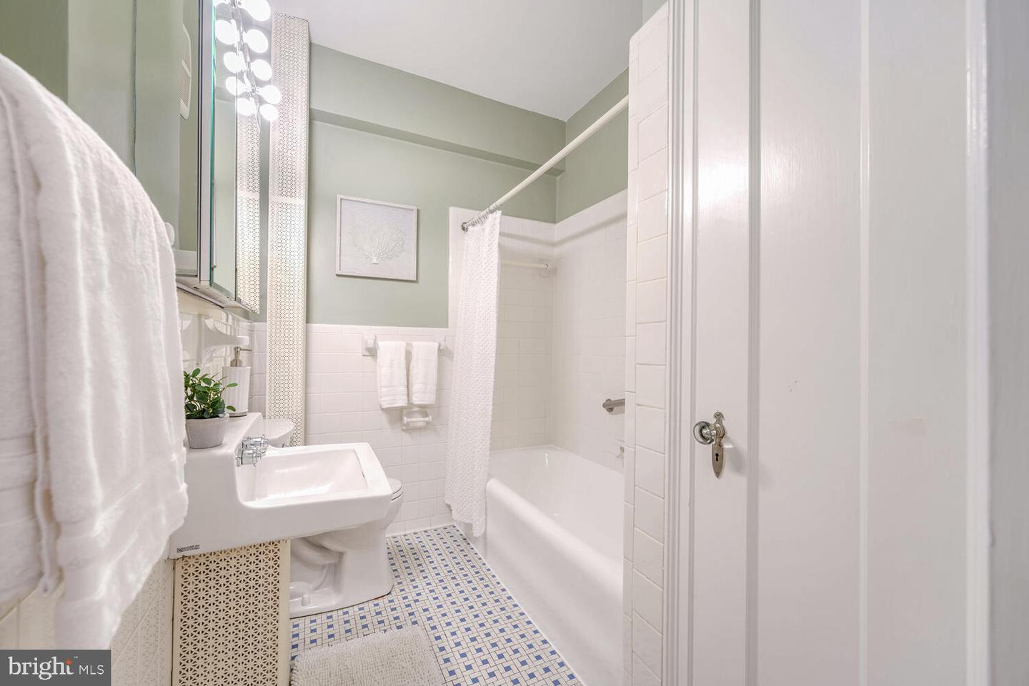 3601 CONNECTICUT AVE NW #719, WASHINGTON, District Of Columbia 20008, 1 Bedroom Bedrooms, ,1 BathroomBathrooms,Residential,For sale,3601 CONNECTICUT AVE NW #719,DCDC2160732 MLS # DCDC2160732