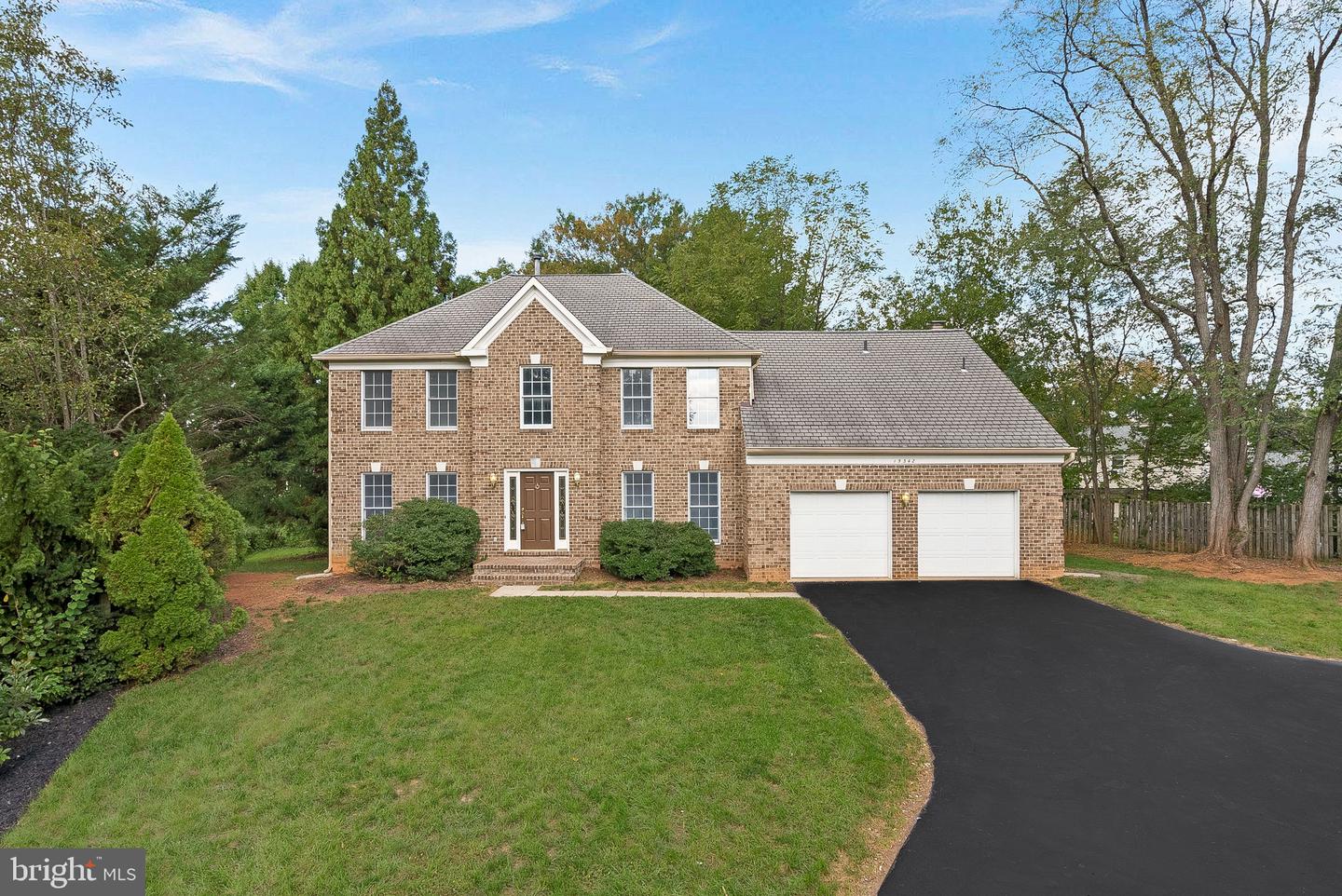 15342 OAKMERE PL, CENTREVILLE, Virginia 20120, 4 Bedrooms Bedrooms, ,2 BathroomsBathrooms,Residential,For sale,15342 OAKMERE PL,VAFX2204726 MLS # VAFX2204726