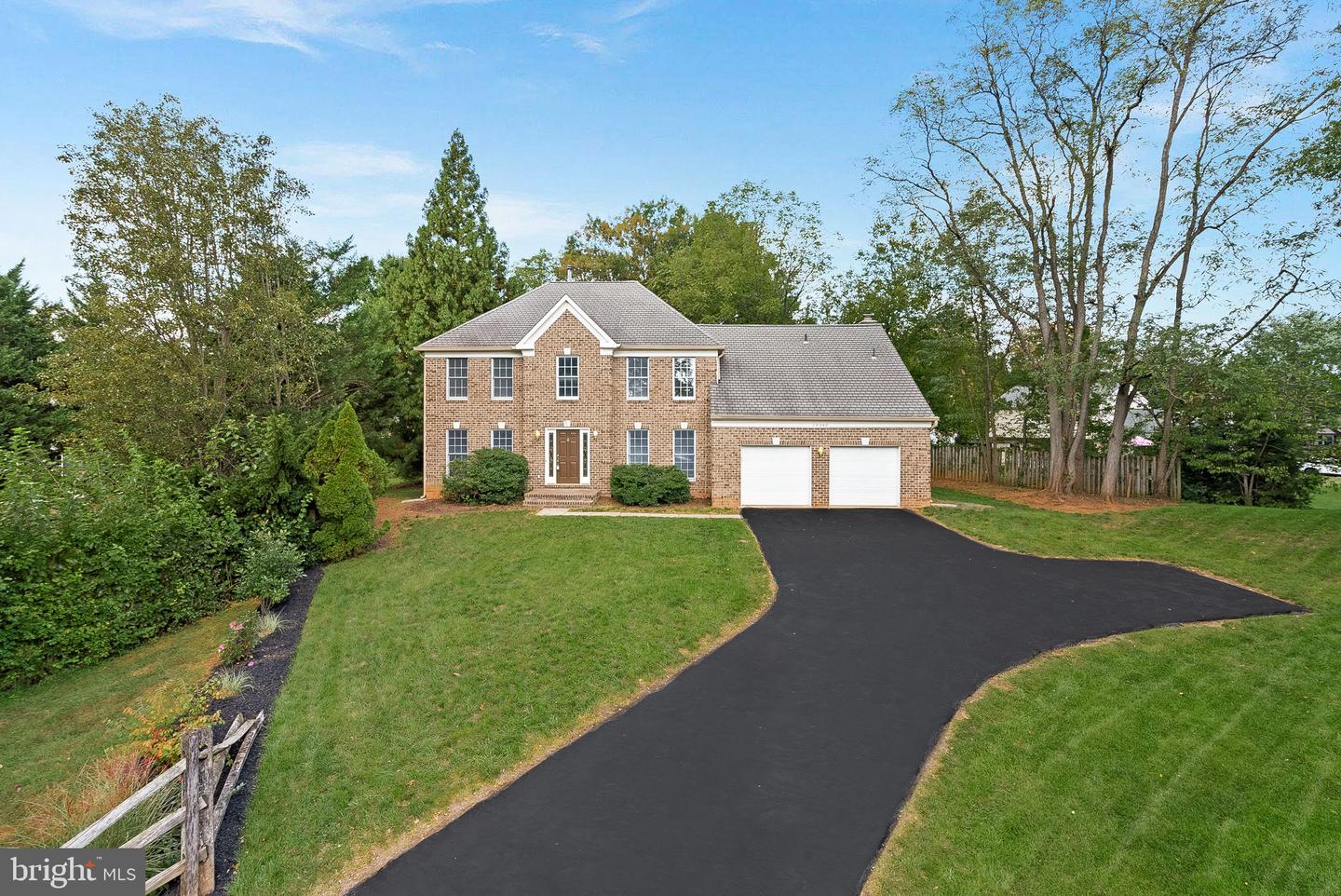 15342 OAKMERE PL, CENTREVILLE, Virginia 20120, 4 Bedrooms Bedrooms, ,2 BathroomsBathrooms,Residential,For sale,15342 OAKMERE PL,VAFX2204726 MLS # VAFX2204726