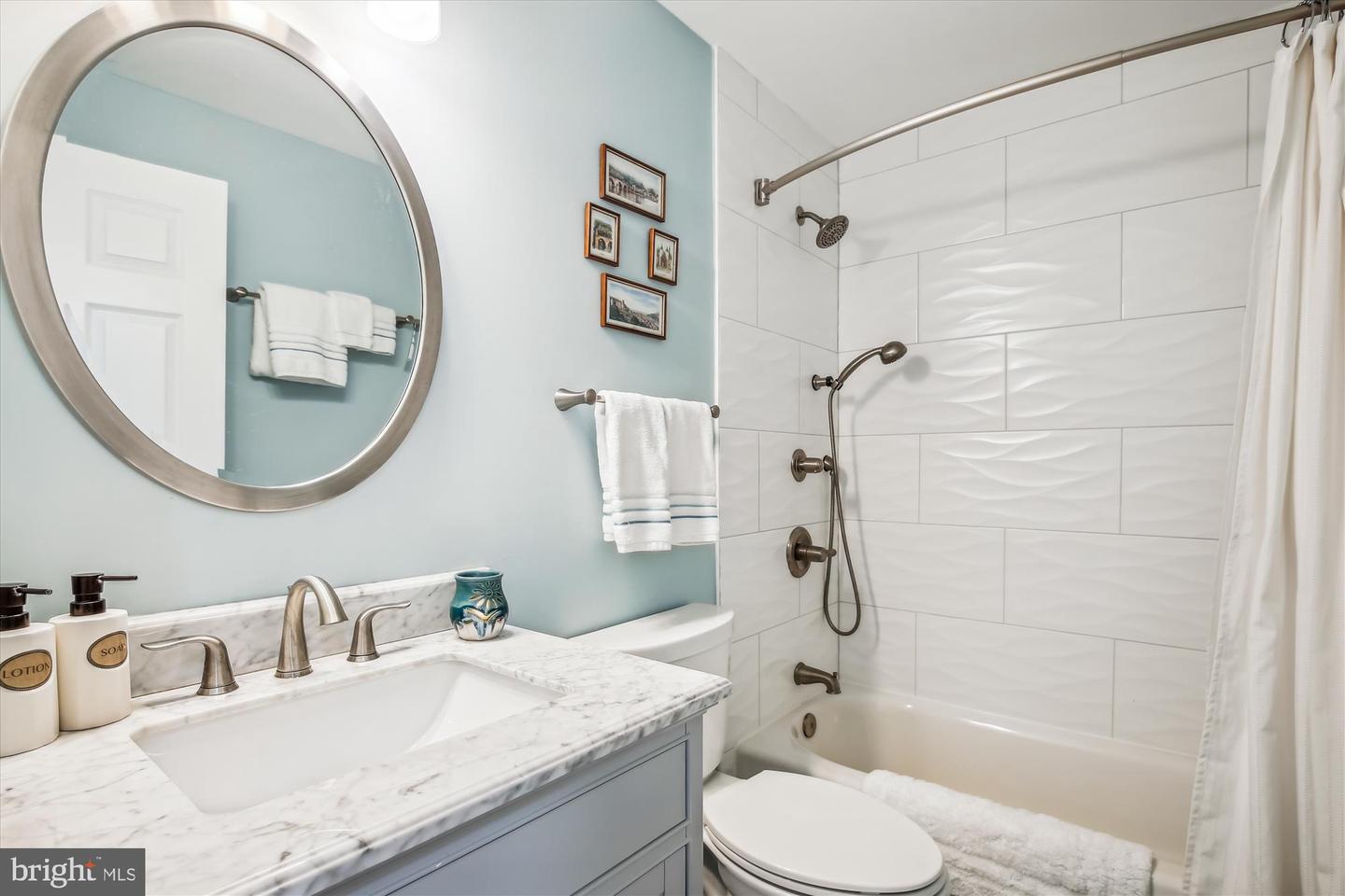 8002 HAMILTON LN, ALEXANDRIA, Virginia 22308, 4 Bedrooms Bedrooms, ,3 BathroomsBathrooms,Residential,For sale,8002 HAMILTON LN,VAFX2204770 MLS # VAFX2204770