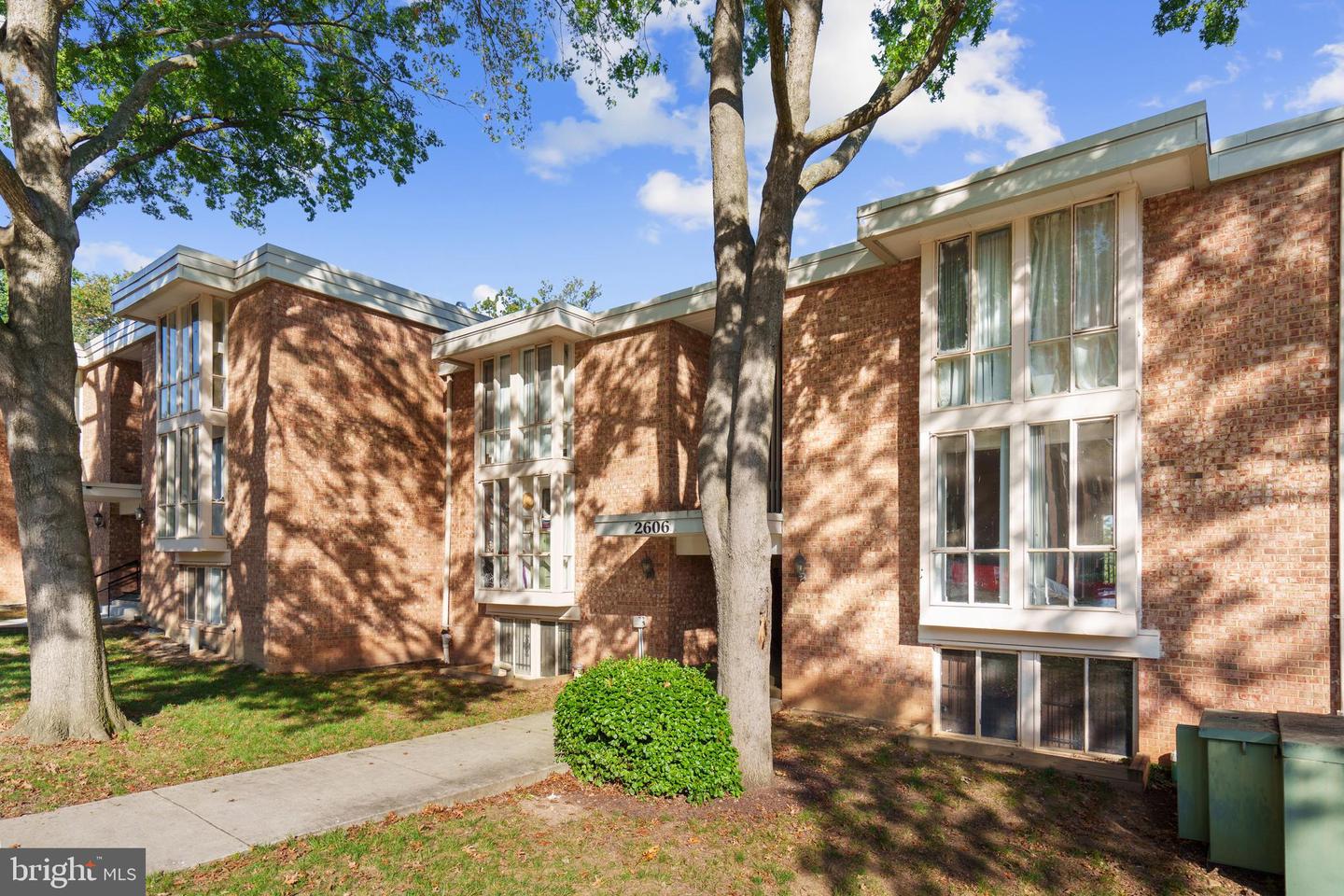 2606 INDIAN DR #2C, ALEXANDRIA, Virginia 22303, 2 Bedrooms Bedrooms, 3 Rooms Rooms,1 BathroomBathrooms,Residential,For sale,2606 INDIAN DR #2C,VAFX2204938 MLS # VAFX2204938