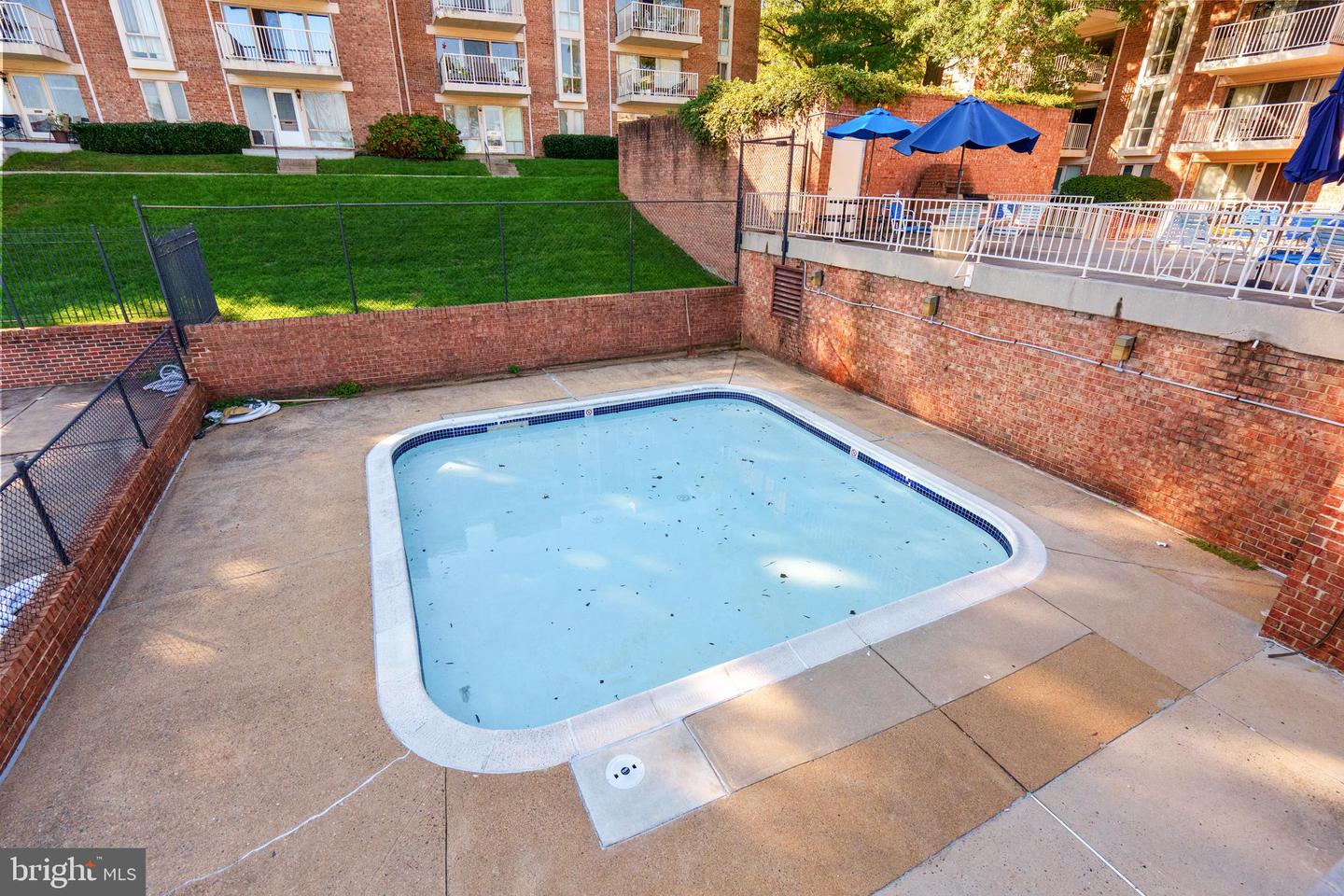 2606 INDIAN DR #2C, ALEXANDRIA, Virginia 22303, 2 Bedrooms Bedrooms, 3 Rooms Rooms,1 BathroomBathrooms,Residential,For sale,2606 INDIAN DR #2C,VAFX2204938 MLS # VAFX2204938