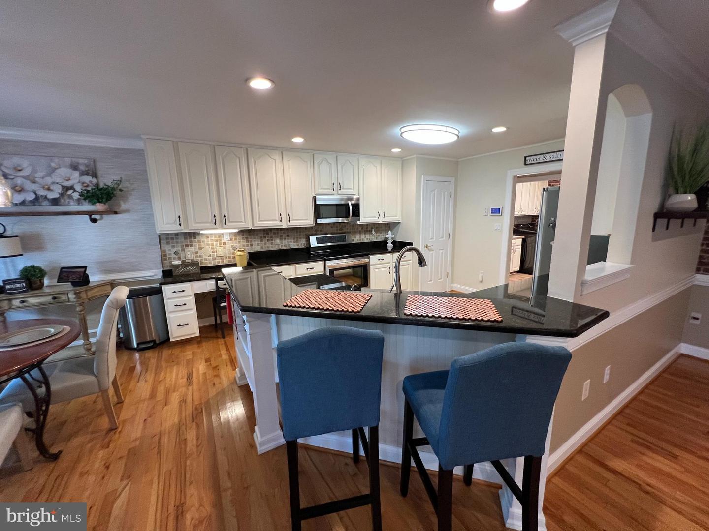 6904 GOVERNORS GRANT LN, FREDERICKSBURG, Virginia 22407, 4 Bedrooms Bedrooms, ,3 BathroomsBathrooms,Residential,For sale,6904 GOVERNORS GRANT LN,VASP2028408 MLS # VASP2028408