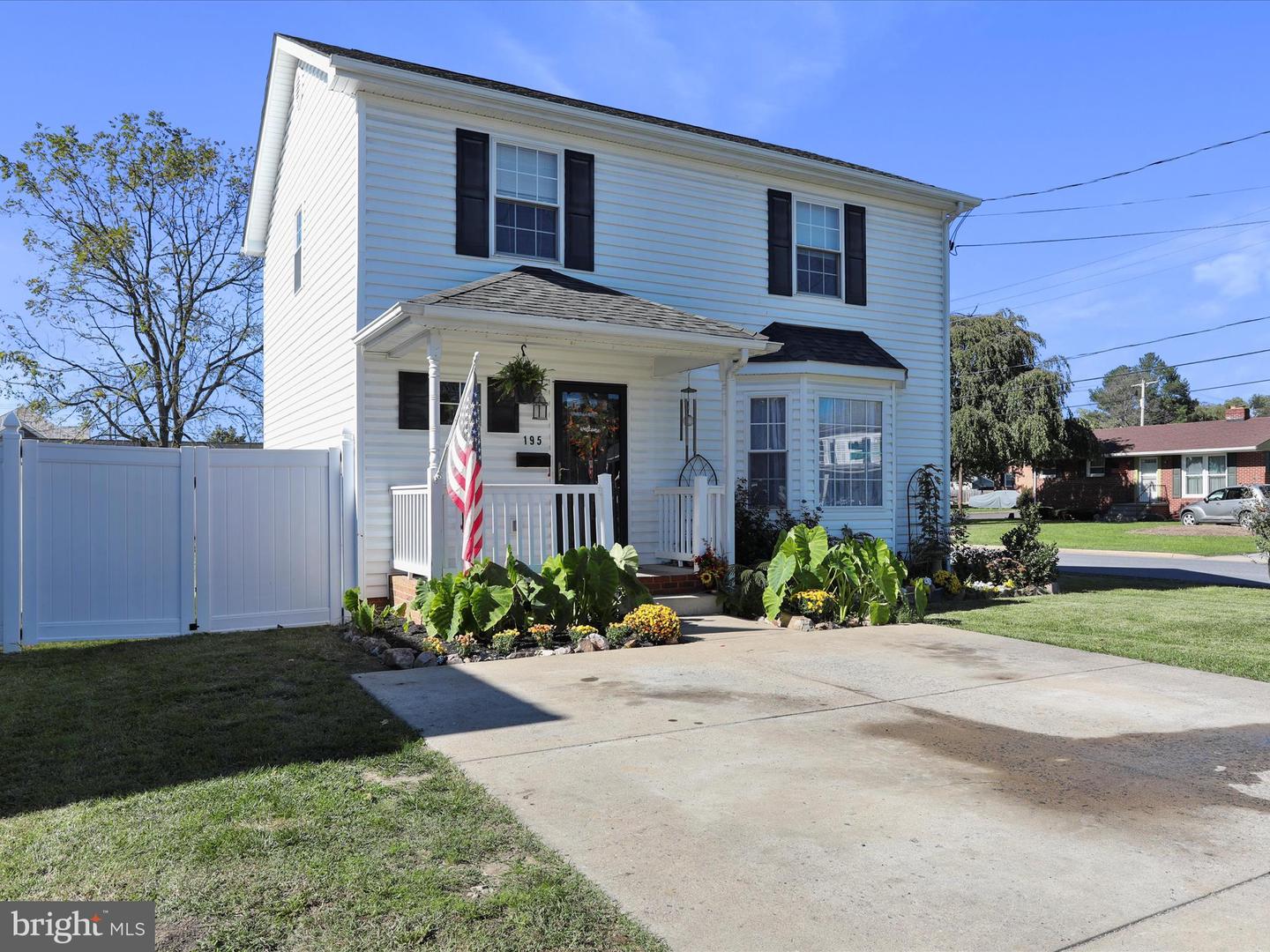 195 N FUNK ST, STRASBURG, Virginia 22657, 3 Bedrooms Bedrooms, ,2 BathroomsBathrooms,Residential,For sale,195 N FUNK ST,VASH2009818 MLS # VASH2009818