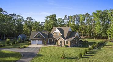 553 WATERFRONT LN, MATHEWS, Virginia 23109, 4 Bedrooms Bedrooms, 10 Rooms Rooms,3 BathroomsBathrooms,Residential,For sale,553 WATERFRONT LN,VAMH2000076 MLS # VAMH2000076