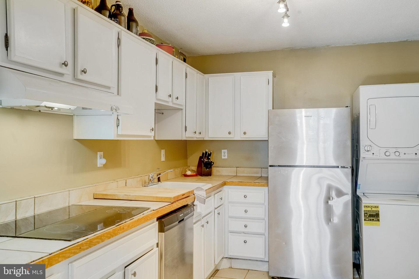 307 YOAKUM PKWY #410, ALEXANDRIA, Virginia 22304, 2 Bedrooms Bedrooms, 5 Rooms Rooms,1 BathroomBathrooms,Residential,For sale,307 YOAKUM PKWY #410,VAAX2038758 MLS # VAAX2038758