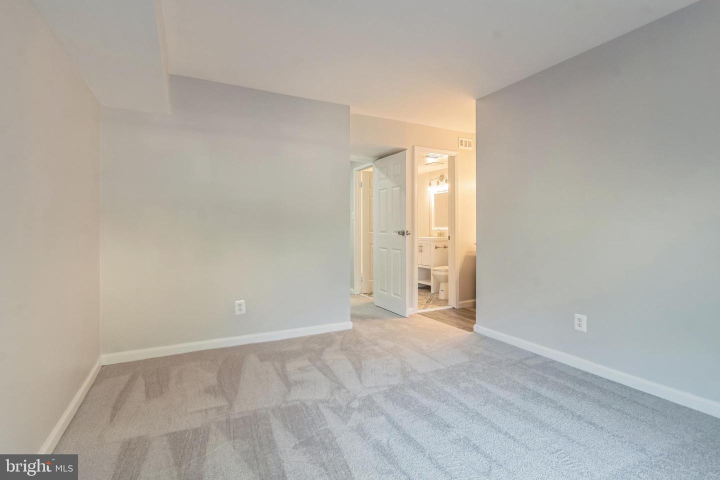 2329 FREETOWN CT #22C, RESTON, Virginia 20191, 3 Bedrooms Bedrooms, ,1 BathroomBathrooms,Residential,For sale,2329 FREETOWN CT #22C,VAFX2205802 MLS # VAFX2205802