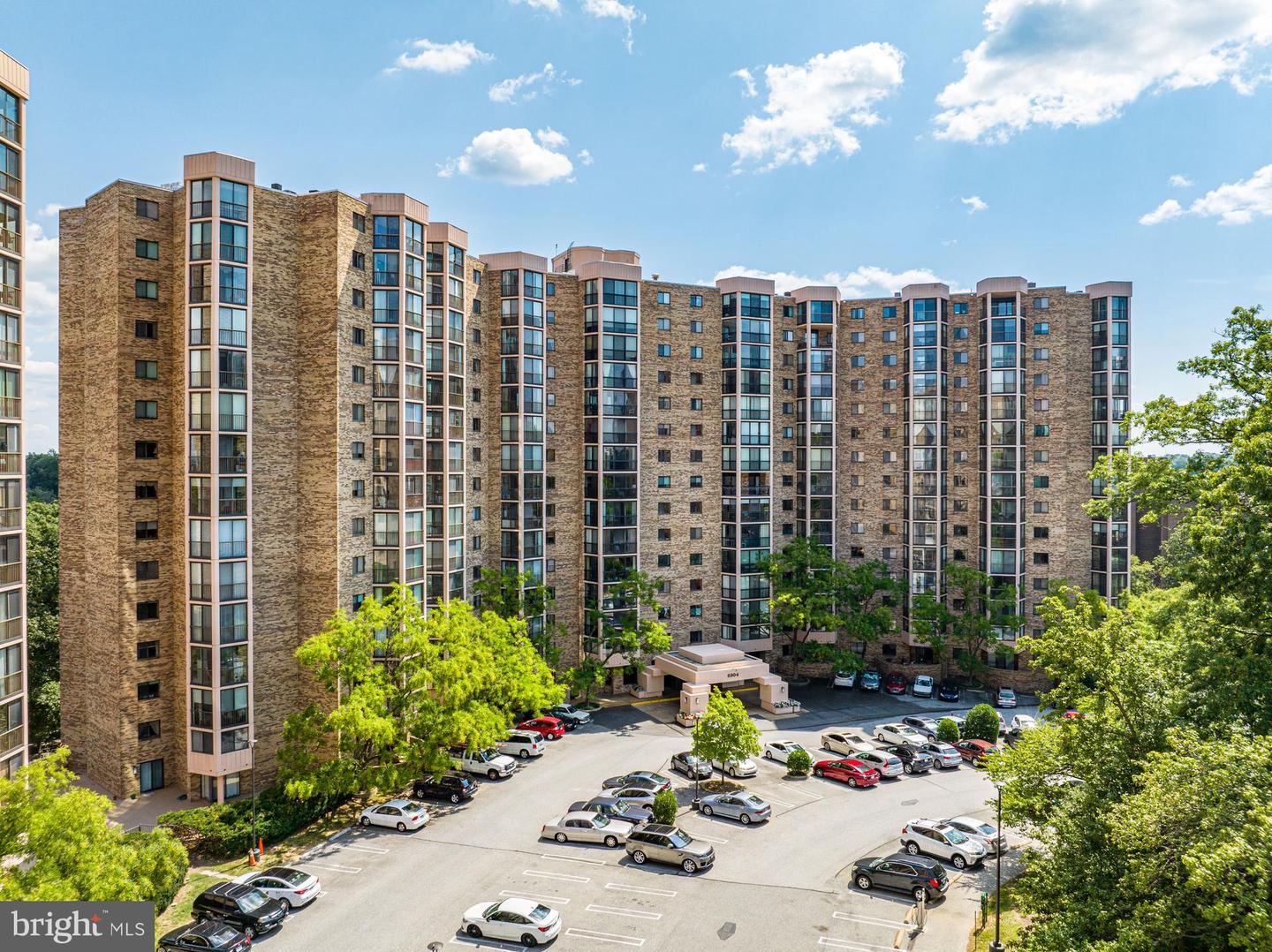 5903 MOUNT EAGLE DR #111, ALEXANDRIA, Virginia 22303, 1 Bedroom Bedrooms, ,1 BathroomBathrooms,Residential,For sale,5903 MOUNT EAGLE DR #111,VAFX2205854 MLS # VAFX2205854