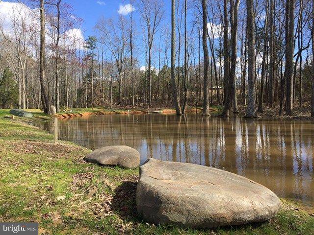 806 EDGEWOOD CIR, HALIFAX, Virginia 24558, 4 Bedrooms Bedrooms, ,3 BathroomsBathrooms,Residential,For sale,806 EDGEWOOD CIR,VAHX2000078 MLS # VAHX2000078