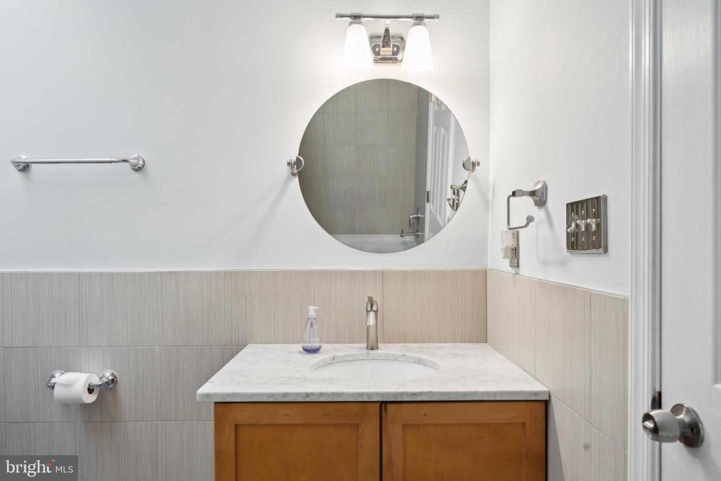 1706 WEST VIRGINIA AVE NE #4, WASHINGTON, District Of Columbia 20002, 1 Bedroom Bedrooms, ,1 BathroomBathrooms,Residential,For sale,1706 WEST VIRGINIA AVE NE #4,DCDC2163960 MLS # DCDC2163960