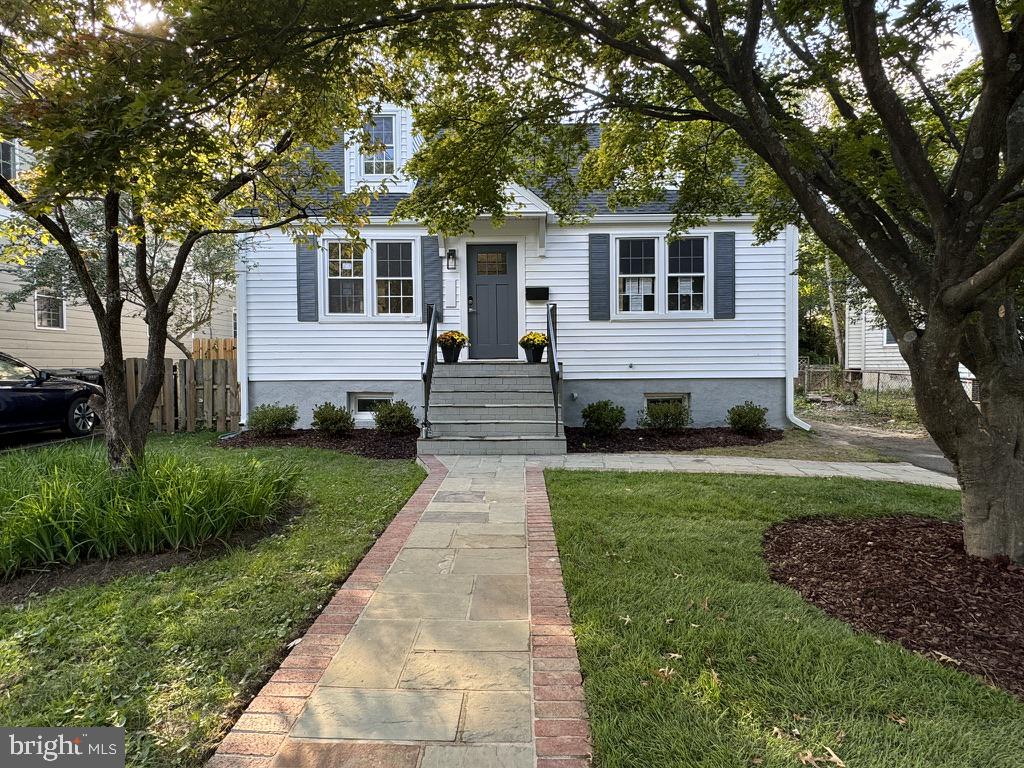 121 W WESTMORELAND RD, FALLS CHURCH, Virginia 22046, 3 Bedrooms Bedrooms, ,2 BathroomsBathrooms,Residential,For sale,121 W WESTMORELAND RD,VAFA2002550 MLS # VAFA2002550