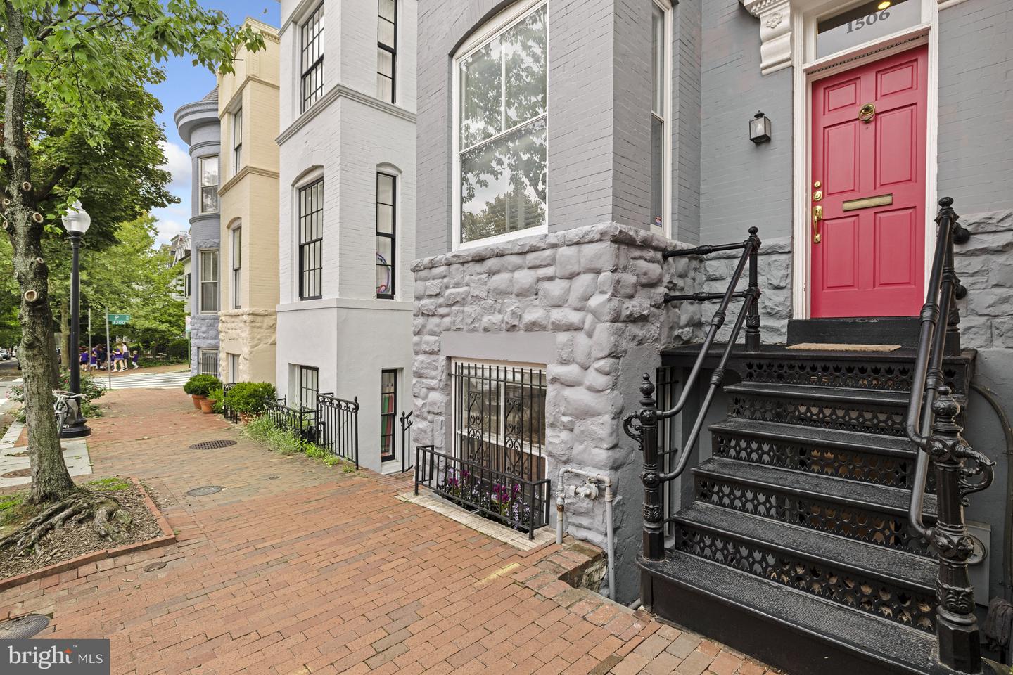 1506 33RD ST NW, WASHINGTON, District Of Columbia 20007, 3 Bedrooms Bedrooms, ,2 BathroomsBathrooms,Residential,For sale,1506 33RD ST NW,DCDC2163296 MLS # DCDC2163296