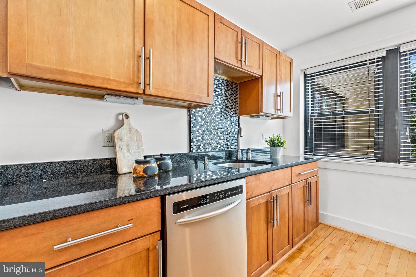 1323 K ST SE #204, WASHINGTON, District Of Columbia 20003, 2 Bedrooms Bedrooms, ,2 BathroomsBathrooms,Residential,For sale,1323 K ST SE #204,DCDC2163430 MLS # DCDC2163430