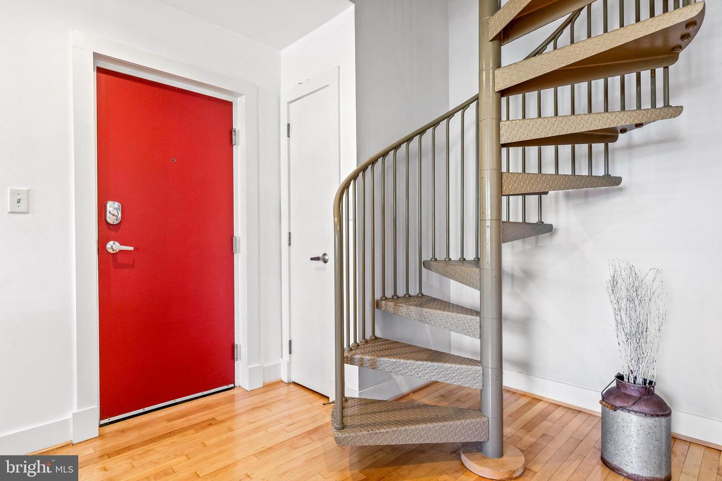 1323 K ST SE #204, WASHINGTON, District Of Columbia 20003, 2 Bedrooms Bedrooms, ,2 BathroomsBathrooms,Residential,For sale,1323 K ST SE #204,DCDC2163430 MLS # DCDC2163430