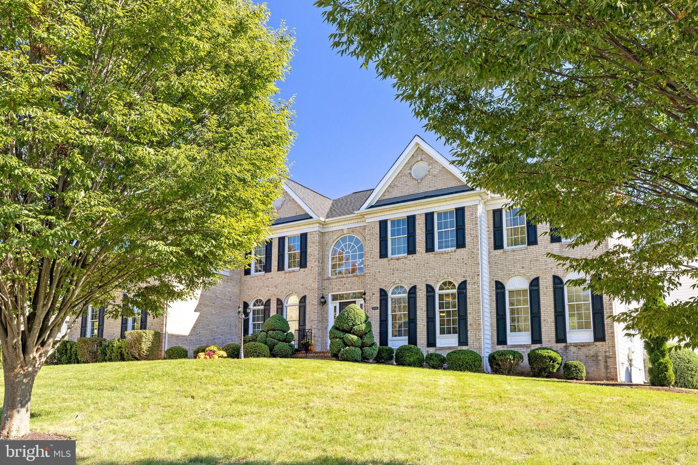 43285 WELBOURNE WOODS DR, ASHBURN, Virginia 20148, 5 Bedrooms Bedrooms, ,5 BathroomsBathrooms,Residential,For sale,43285 WELBOURNE WOODS DR,VALO2081642 MLS # VALO2081642