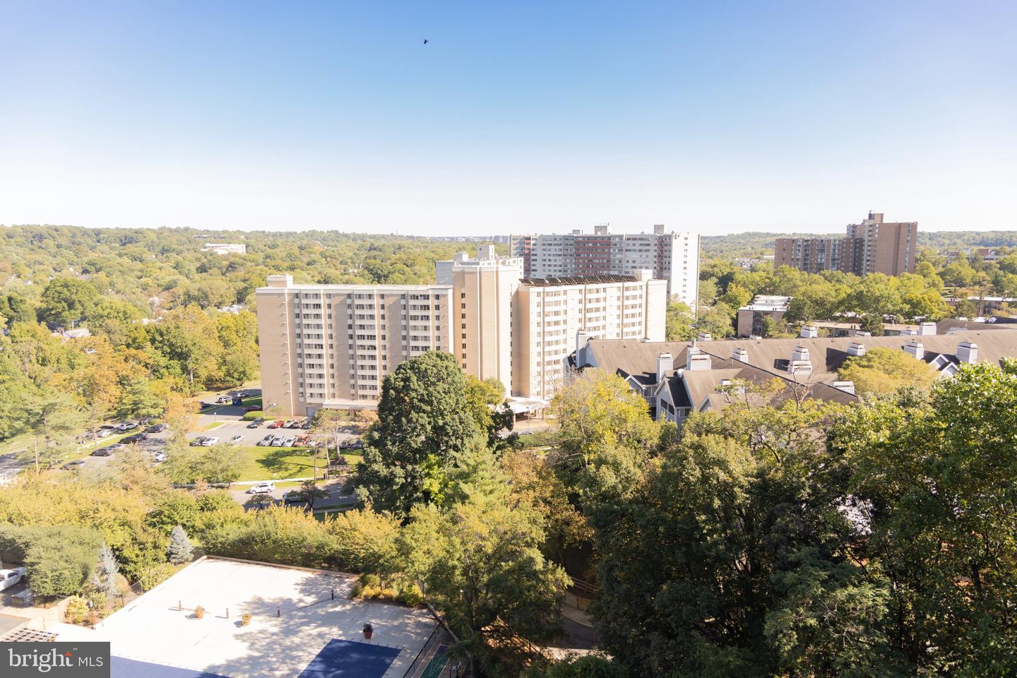 5500 HOLMES RUN PKWY #1207, ALEXANDRIA, Virginia 22304, 1 Bedroom Bedrooms, ,1 BathroomBathrooms,Residential,For sale,5500 HOLMES RUN PKWY #1207,VAAX2038800 MLS # VAAX2038800