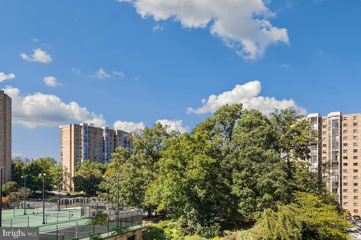 5904 MOUNT EAGLE DR #517, ALEXANDRIA, Virginia 22303, 1 Bedroom Bedrooms, 6 Rooms Rooms,1 BathroomBathrooms,Residential,For sale,5904 MOUNT EAGLE DR #517,VAFX2205928 MLS # VAFX2205928