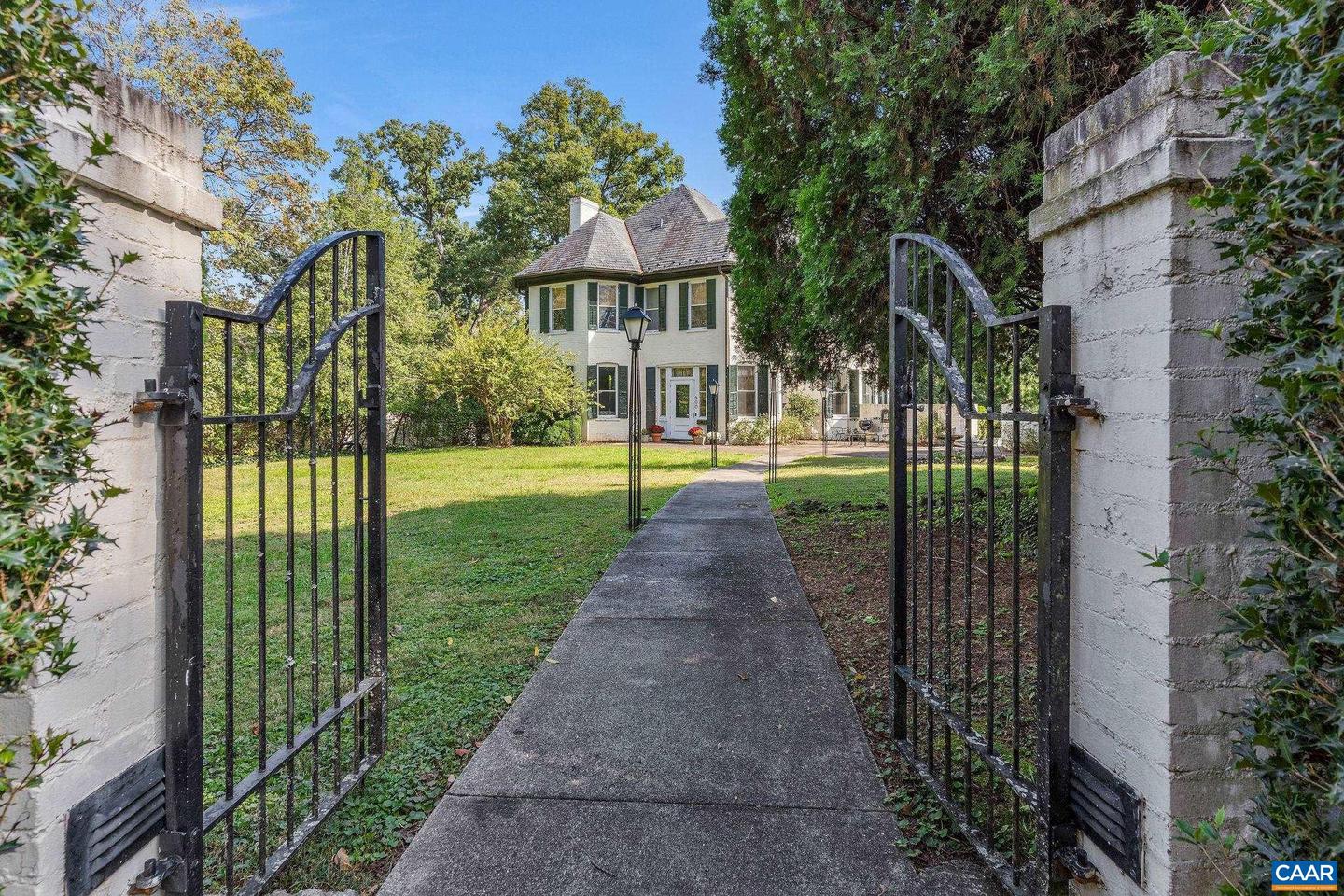 900 RUGBY RD, CHARLOTTESVILLE, Virginia 22903, 5 Bedrooms Bedrooms, ,4 BathroomsBathrooms,Residential,For sale,900 RUGBY RD,657716 MLS # 657716