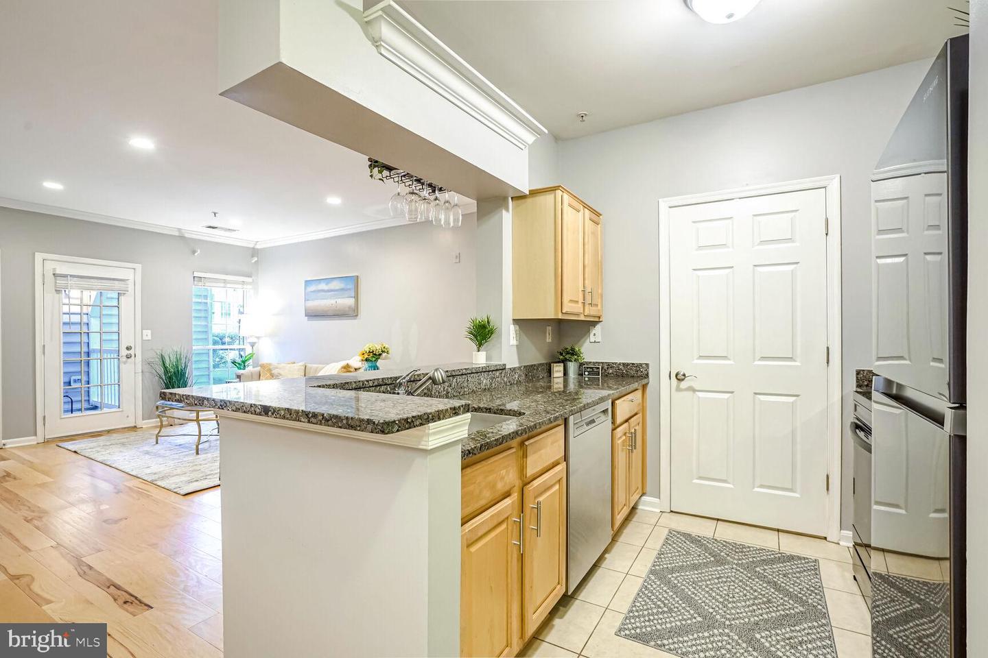 4561 STRUTFIELD LN #3104, ALEXANDRIA, Virginia 22311, 2 Bedrooms Bedrooms, 7 Rooms Rooms,2 BathroomsBathrooms,Residential,For sale,4561 STRUTFIELD LN #3104,VAAX2038820 MLS # VAAX2038820