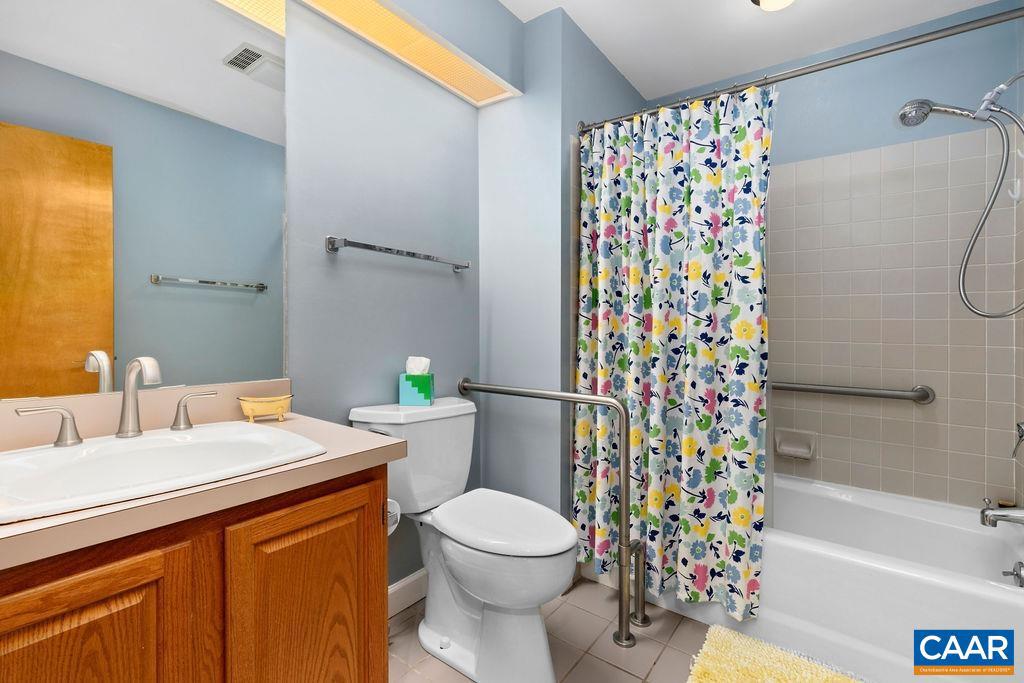 1826 HIGH RIDGE CT CONDOS #1826, WINTERGREEN RESORT, Virginia 22967, 2 Bedrooms Bedrooms, ,2 BathroomsBathrooms,Residential,For sale,1826 HIGH RIDGE CT CONDOS #1826,657530 MLS # 657530