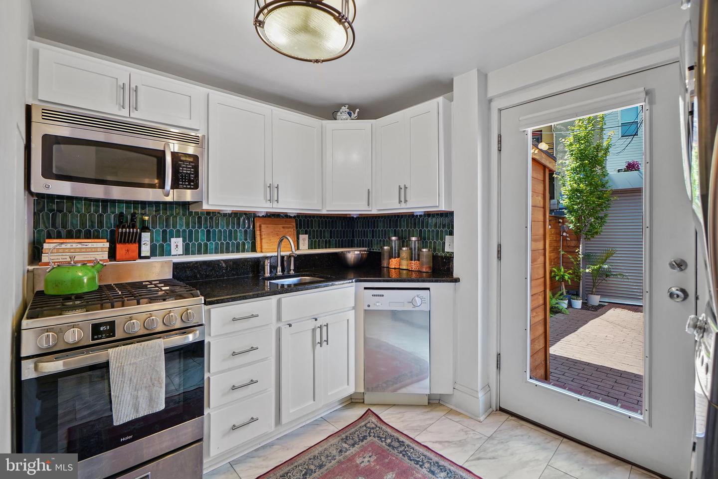 1624 4TH ST NW, WASHINGTON, District Of Columbia 20001, 2 Bedrooms Bedrooms, ,1 BathroomBathrooms,Residential,For sale,1624 4TH ST NW,DCDC2164062 MLS # DCDC2164062