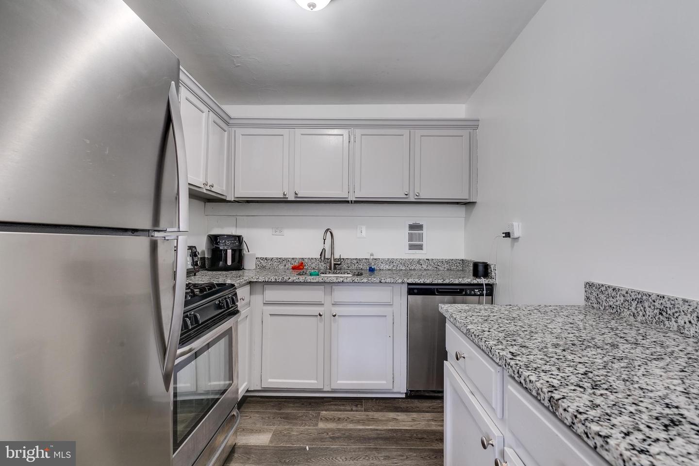 5831 QUANTRELL AVE #204, ALEXANDRIA, Virginia 22312, 2 Bedrooms Bedrooms, ,1 BathroomBathrooms,Residential,For sale,5831 QUANTRELL AVE #204,VAAX2036838 MLS # VAAX2036838