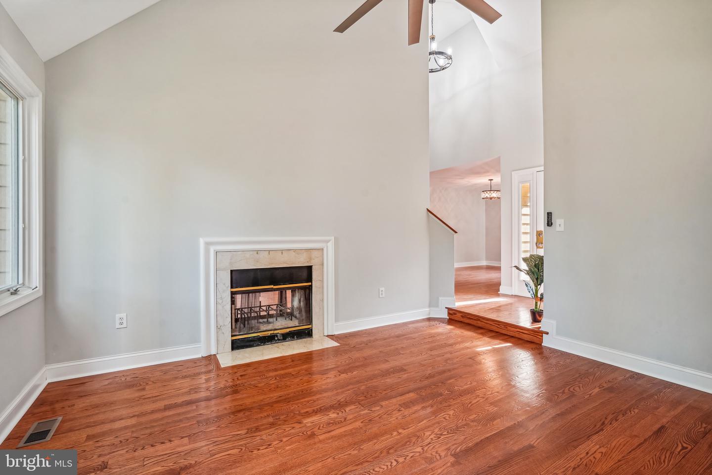 11204 CROSSBEAM CT, RESTON, Virginia 20194, 4 Bedrooms Bedrooms, ,3 BathroomsBathrooms,Residential,For sale,11204 CROSSBEAM CT,VAFX2198330 MLS # VAFX2198330