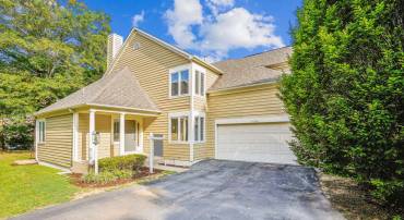 11204 CROSSBEAM CT, RESTON, Virginia 20194, 4 Bedrooms Bedrooms, ,3 BathroomsBathrooms,Residential,For sale,11204 CROSSBEAM CT,VAFX2198330 MLS # VAFX2198330