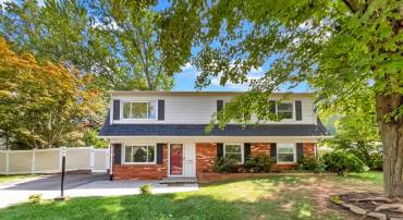 13747 MAPLEDALE AVE, WOODBRIDGE, Virginia 22193, 4 Bedrooms Bedrooms, ,2 BathroomsBathrooms,Residential,For sale,13747 MAPLEDALE AVE,VAPW2078752 MLS # VAPW2078752