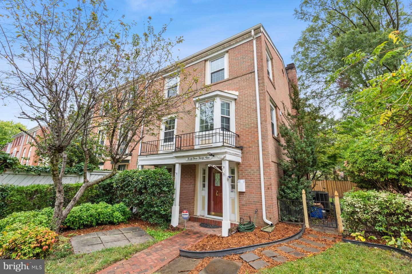 4339 GRAMERCY CIR, ALEXANDRIA, Virginia 22309, 4 Bedrooms Bedrooms, ,2 BathroomsBathrooms,Residential,For sale,4339 GRAMERCY CIR,VAFX2202074 MLS # VAFX2202074