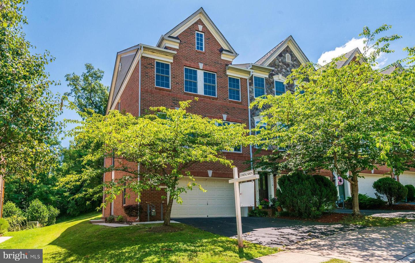 20308 CENTER BROOK SQ, STERLING, Virginia 20165, 3 Bedrooms Bedrooms, ,2 BathroomsBathrooms,Residential,For sale,20308 CENTER BROOK SQ,VALO2080990 MLS # VALO2080990