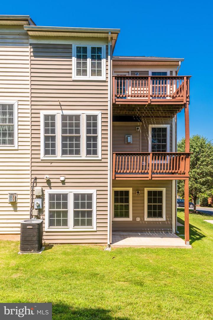 20308 CENTER BROOK SQ, STERLING, Virginia 20165, 3 Bedrooms Bedrooms, ,2 BathroomsBathrooms,Residential,For sale,20308 CENTER BROOK SQ,VALO2080990 MLS # VALO2080990