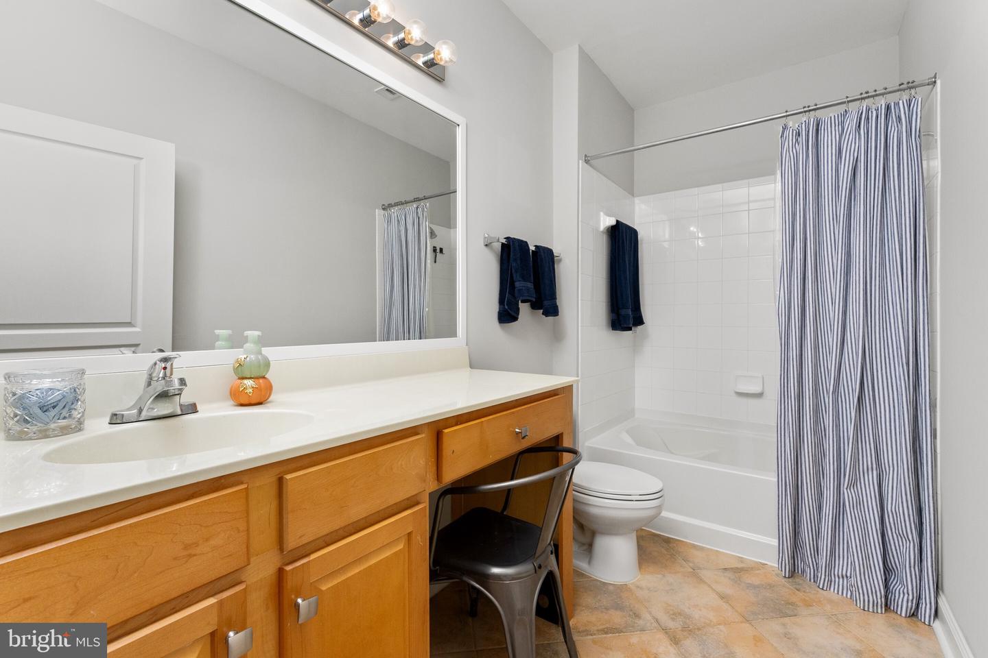 12001 MARKET ST #219, RESTON, Virginia 20190, 2 Bedrooms Bedrooms, ,2 BathroomsBathrooms,Residential,For sale,12001 MARKET ST #219,VAFX2204362 MLS # VAFX2204362