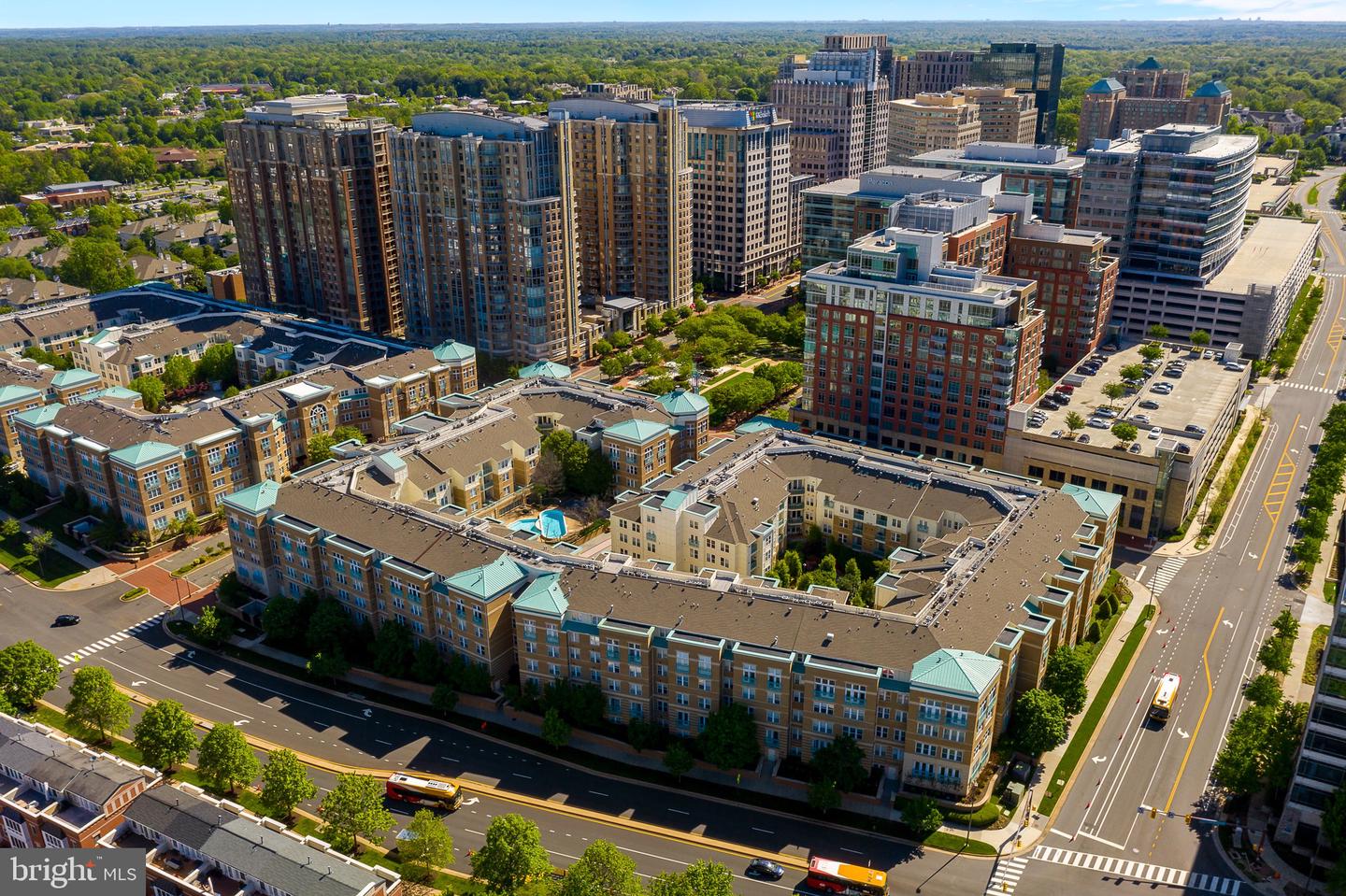 12001 MARKET ST #219, RESTON, Virginia 20190, 2 Bedrooms Bedrooms, ,2 BathroomsBathrooms,Residential,For sale,12001 MARKET ST #219,VAFX2204362 MLS # VAFX2204362