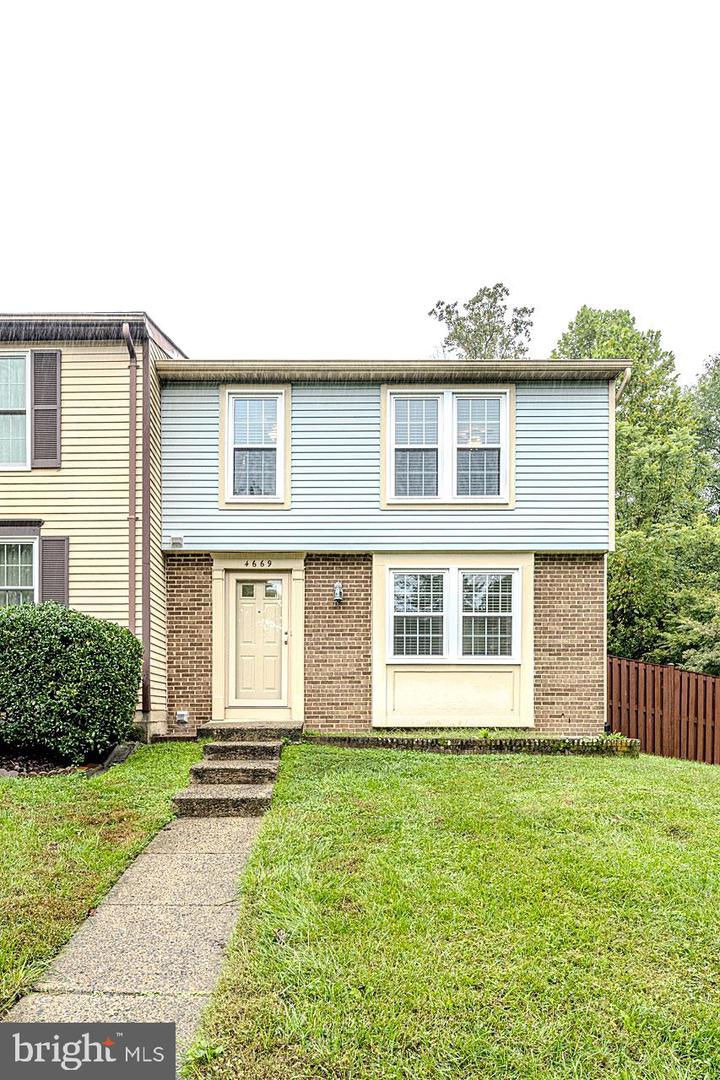 4669 BRENTLEIGH CT, ANNANDALE, Virginia 22003, 3 Bedrooms Bedrooms, ,3 BathroomsBathrooms,Residential,For sale,4669 BRENTLEIGH CT,VAFX2204756 MLS # VAFX2204756