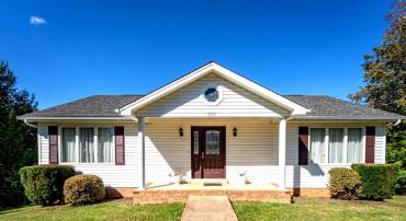 320 FIRST ST, LURAY, Virginia 22835, 3 Bedrooms Bedrooms, ,2 BathroomsBathrooms,Residential,For sale,320 FIRST ST,VAPA2004078 MLS # VAPA2004078