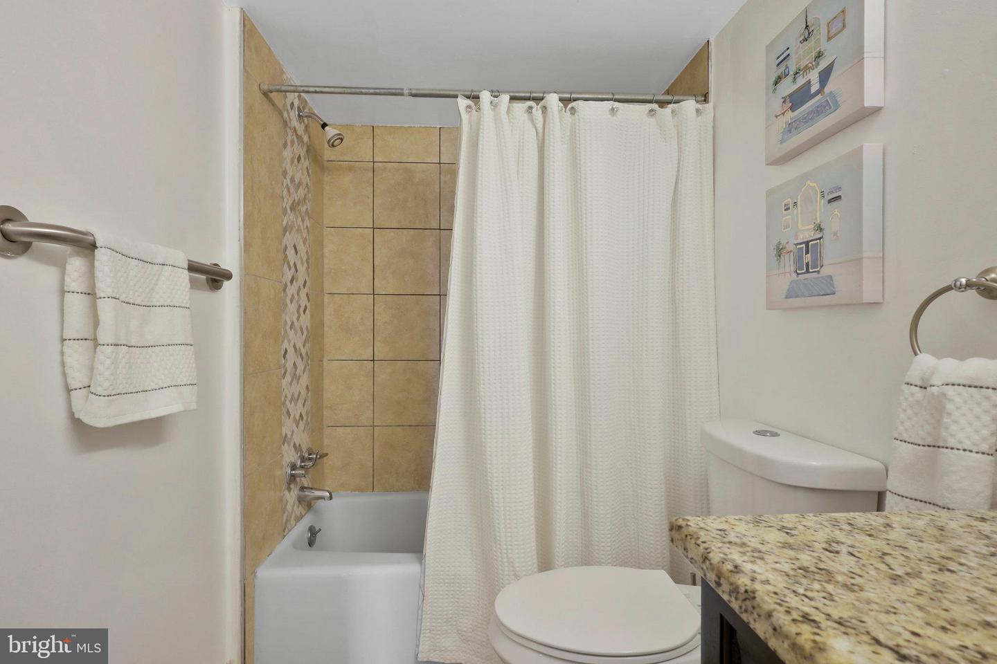 4600 S FOUR MILE RUN DR #1033, ARLINGTON, Virginia 22204, ,1 BathroomBathrooms,Residential,For sale,4600 S FOUR MILE RUN DR #1033,VAAR2049570 MLS # VAAR2049570