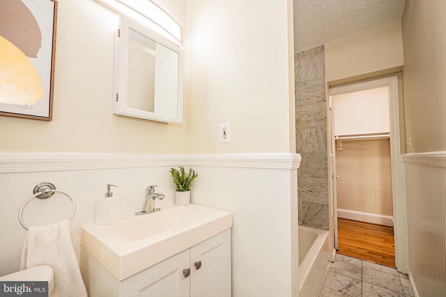 1401 COLUMBIA RD NW #312, WASHINGTON, District Of Columbia 20009, ,1 BathroomBathrooms,Residential,For sale,1401 COLUMBIA RD NW #312,DCDC2163970 MLS # DCDC2163970