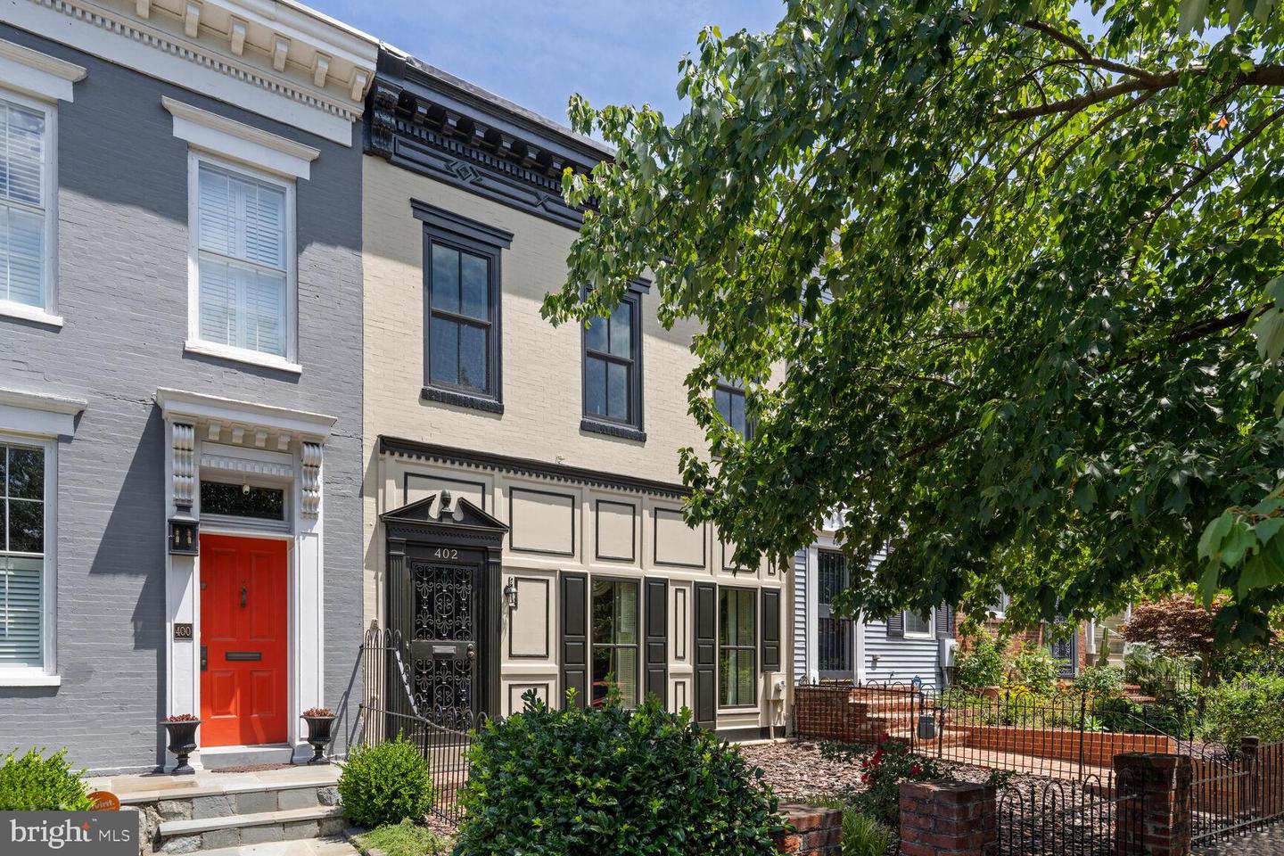 402 G ST SE, WASHINGTON, District Of Columbia 20003, 3 Bedrooms Bedrooms, ,3 BathroomsBathrooms,Residential,For sale,402 G ST SE,DCDC2164156 MLS # DCDC2164156