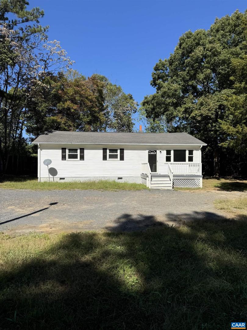 471 SLEEPY HOLLOW RD, NEW CANTON, Virginia 23123, 4 Bedrooms Bedrooms, ,1 BathroomBathrooms,Residential,For sale,471 SLEEPY HOLLOW RD,657798 MLS # 657798