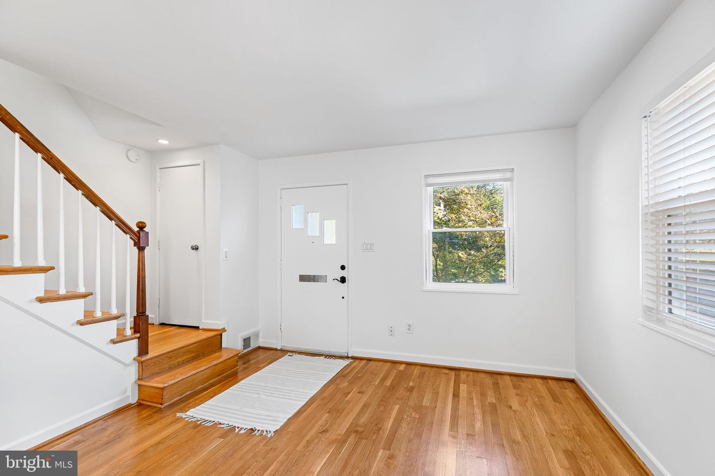 4404 VERMONT AVE, ALEXANDRIA, Virginia 22304, 2 Bedrooms Bedrooms, ,2 BathroomsBathrooms,Residential,For sale,4404 VERMONT AVE,VAAX2038722 MLS # VAAX2038722