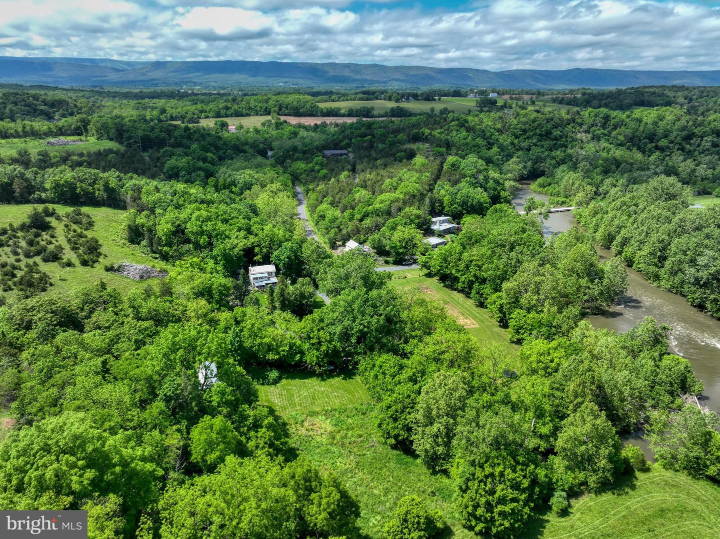 480 ARTZ RD, WOODSTOCK, Virginia 22664, 3 Bedrooms Bedrooms, ,2 BathroomsBathrooms,Residential,For sale,480 ARTZ RD,VASH2009840 MLS # VASH2009840