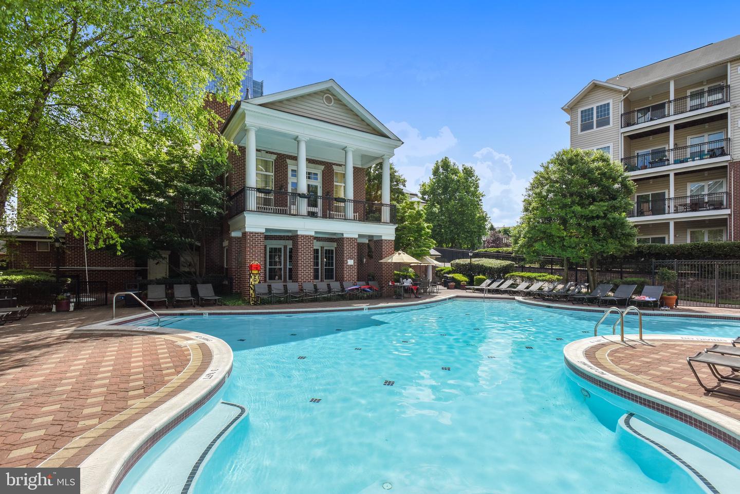 1601 SPRING GATE DR. #1110, MCLEAN, Virginia 22102, 2 Bedrooms Bedrooms, ,2 BathroomsBathrooms,Residential,For sale,1601 SPRING GATE DR. #1110,VAFX2206170 MLS # VAFX2206170