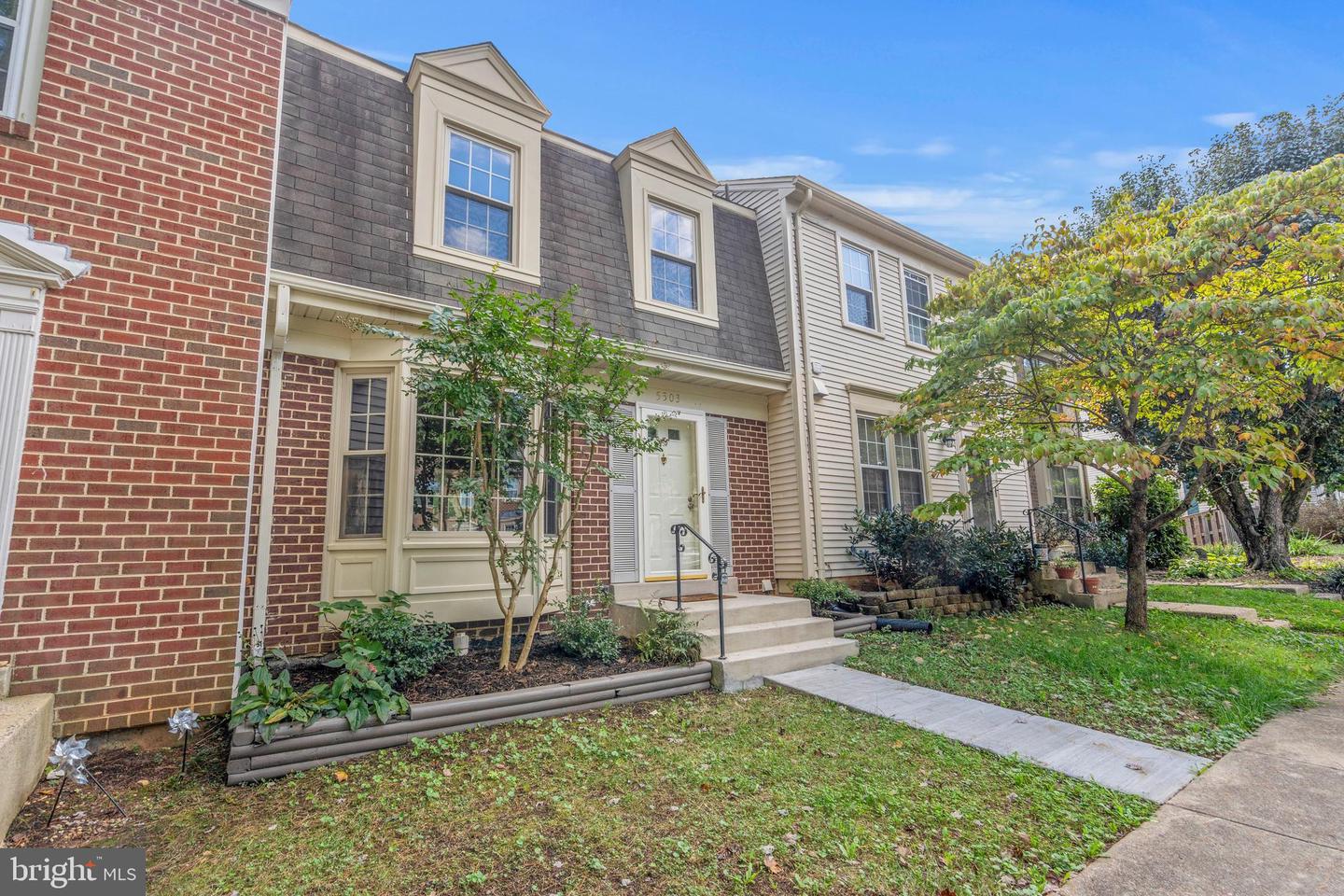 5503 AKRIDGE CT, FAIRFAX, Virginia 22032, 3 Bedrooms Bedrooms, 5 Rooms Rooms,3 BathroomsBathrooms,Residential,For sale,5503 AKRIDGE CT,VAFX2206012 MLS # VAFX2206012