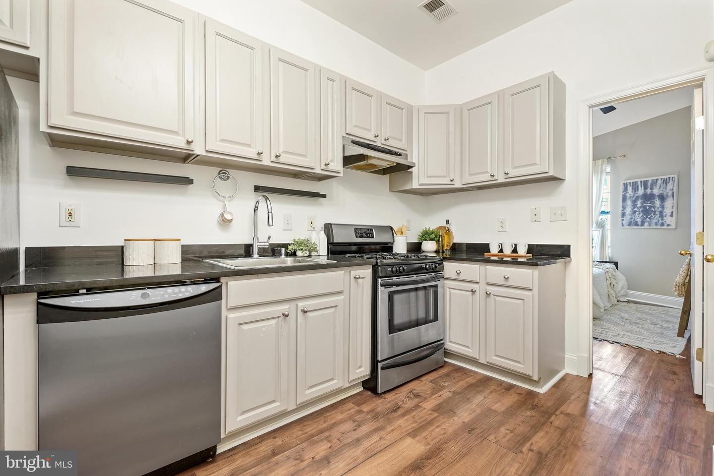 500 FLORIDA AVE NW #2, WASHINGTON, District Of Columbia 20001, 2 Bedrooms Bedrooms, ,2 BathroomsBathrooms,Residential,For sale,500 FLORIDA AVE NW #2,DCDC2164094 MLS # DCDC2164094