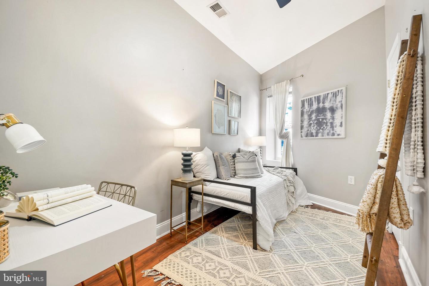 500 FLORIDA AVE NW #2, WASHINGTON, District Of Columbia 20001, 2 Bedrooms Bedrooms, ,2 BathroomsBathrooms,Residential,For sale,500 FLORIDA AVE NW #2,DCDC2164094 MLS # DCDC2164094