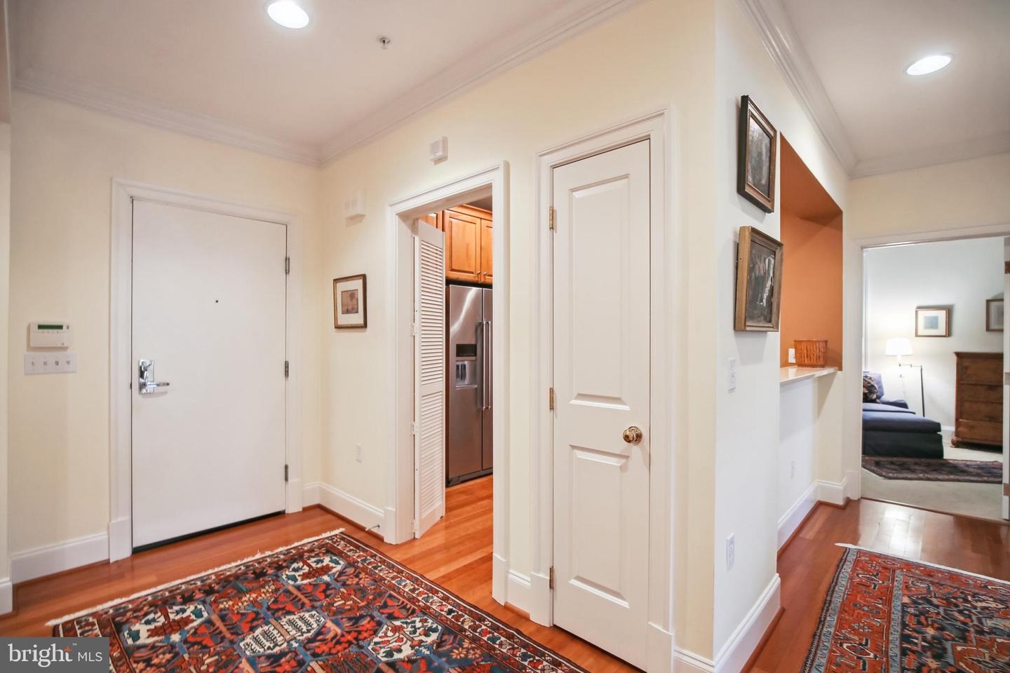 600 SECOND STREET #105, ALEXANDRIA, Virginia 22314, 2 Bedrooms Bedrooms, ,2 BathroomsBathrooms,Residential,For sale,600 SECOND STREET #105,VAAX2038834 MLS # VAAX2038834