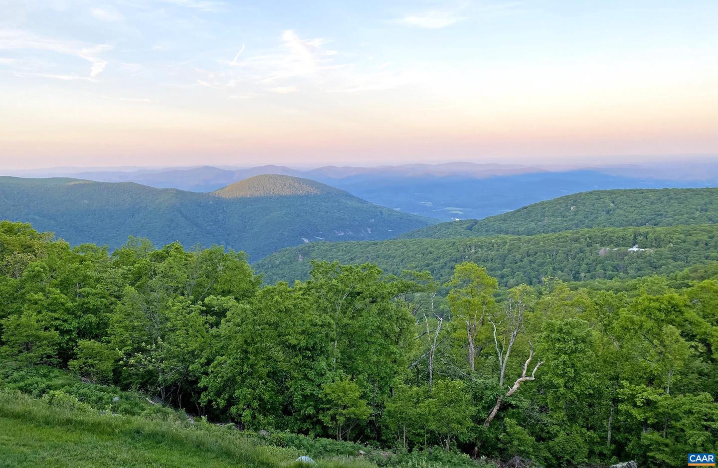 1465 LEDGES CONDOS, WINTERGREEN RESORT, Virginia 22967, 1 Bedroom Bedrooms, ,1 BathroomBathrooms,Residential,For sale,1465 LEDGES CONDOS,657772 MLS # 657772