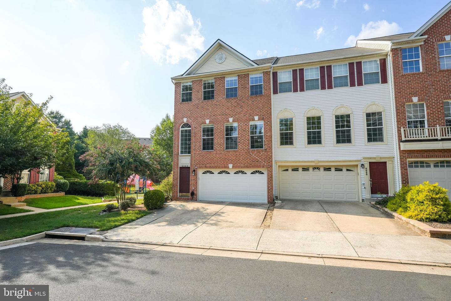 6662 PATENT PARISH LN, ALEXANDRIA, Virginia 22315, 3 Bedrooms Bedrooms, ,3 BathroomsBathrooms,Residential,For sale,6662 PATENT PARISH LN,VAFX2198684 MLS # VAFX2198684